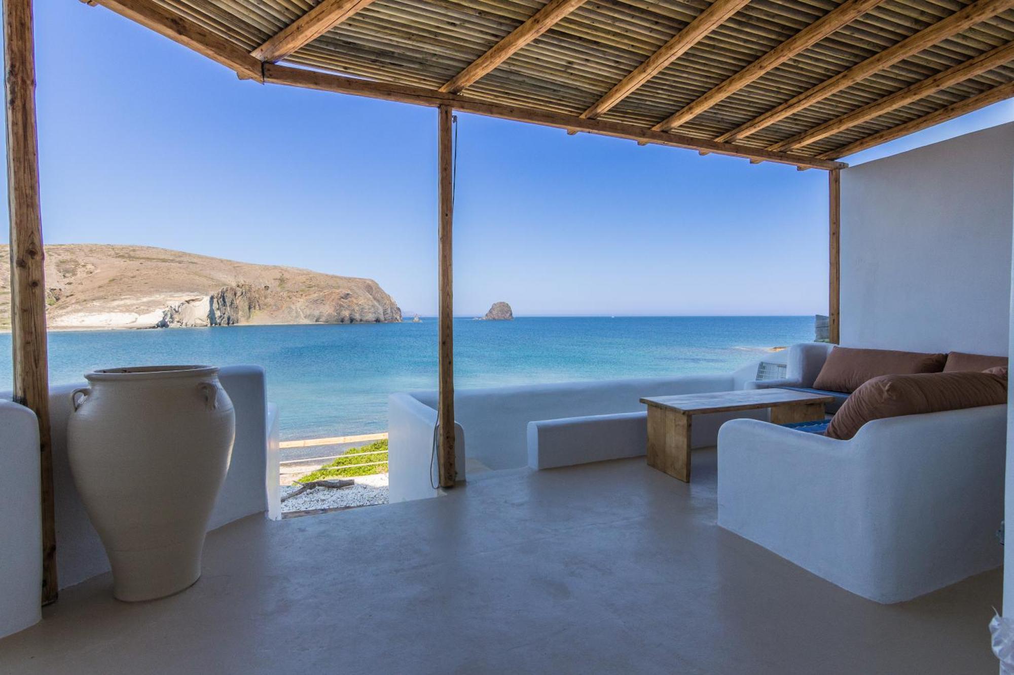 Salt Suites Milos Pollonia Exterior photo