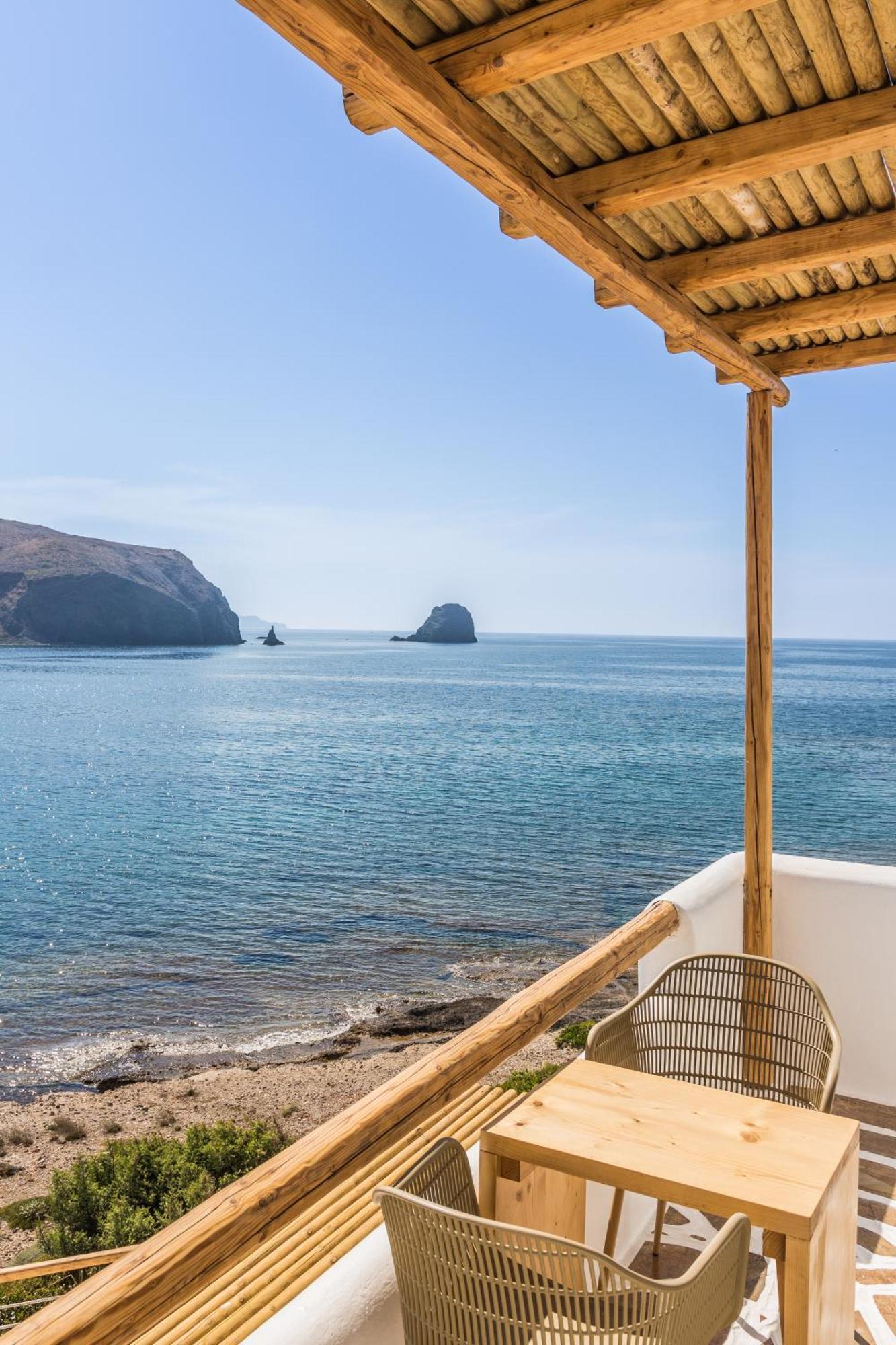 Salt Suites Milos Pollonia Exterior photo
